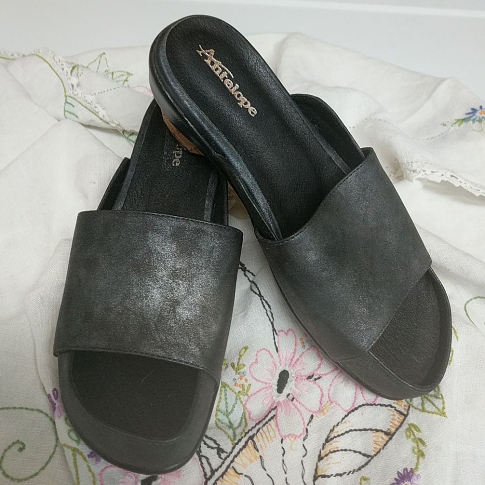 Iridescent black Antelope sandals